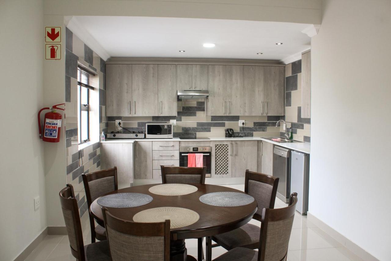 Elizabeth House Hotel เฮอร์มานุส ภายนอก รูปภาพ